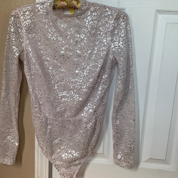 Victoria‘s Secret Long-sleeve Lace Body Suit - Picture 1 of 6